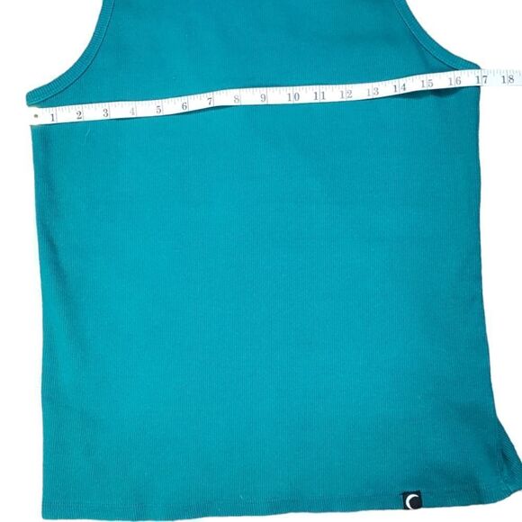 Zyia Green Ribbed Tank Top - Picture 3 of 6
